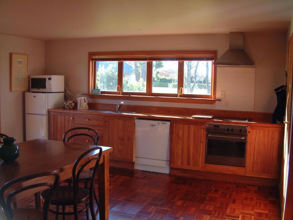 Whitestone Cottages Windwhistle Extérieur photo